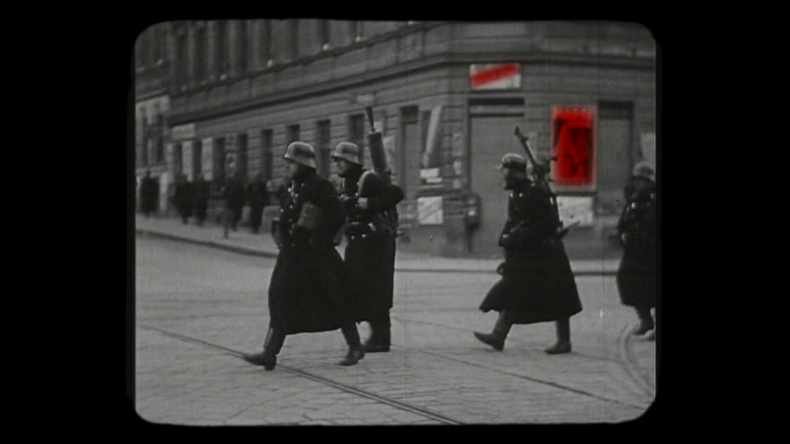 Boots on asphalt - the sound of dictatorship: HELDENKANZLER, Benjamin Swiczinsky, D 2011