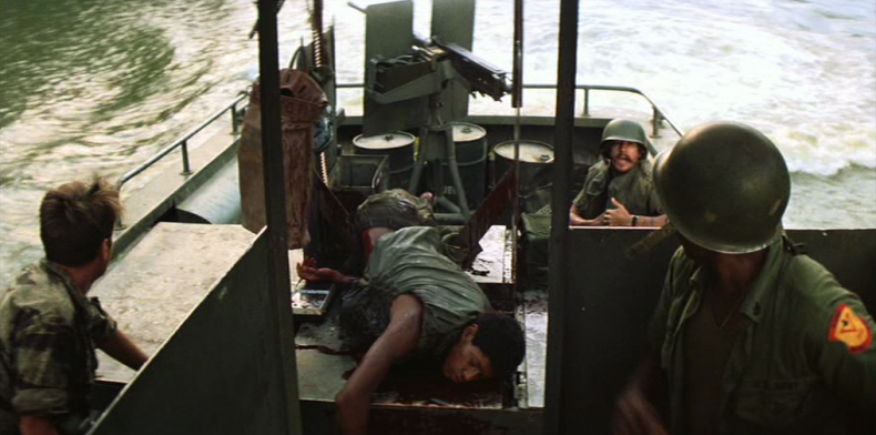 Clean dies – but the cassette keeps playing: APOCALYPSE NOW, Francis Ford Coppola, USA 1979